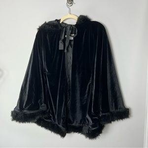 Maisonete Isabel Garreton Black Fur Trim Cape Hooded Velvet Lined